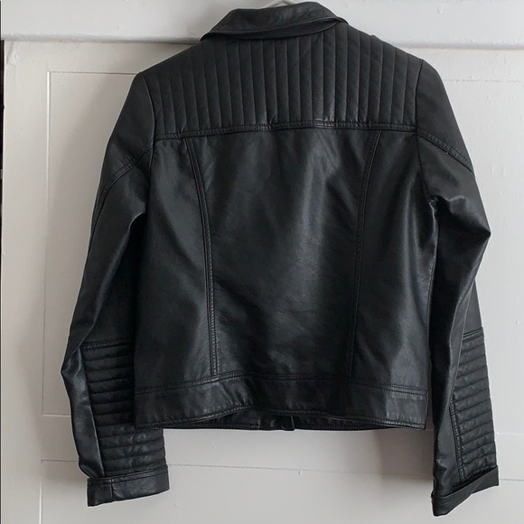 black leather jacket - Picture 2 of 3